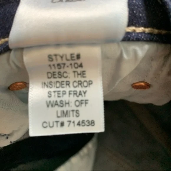 Mother Womens The Insider Crop Step Fray off limits blue 26